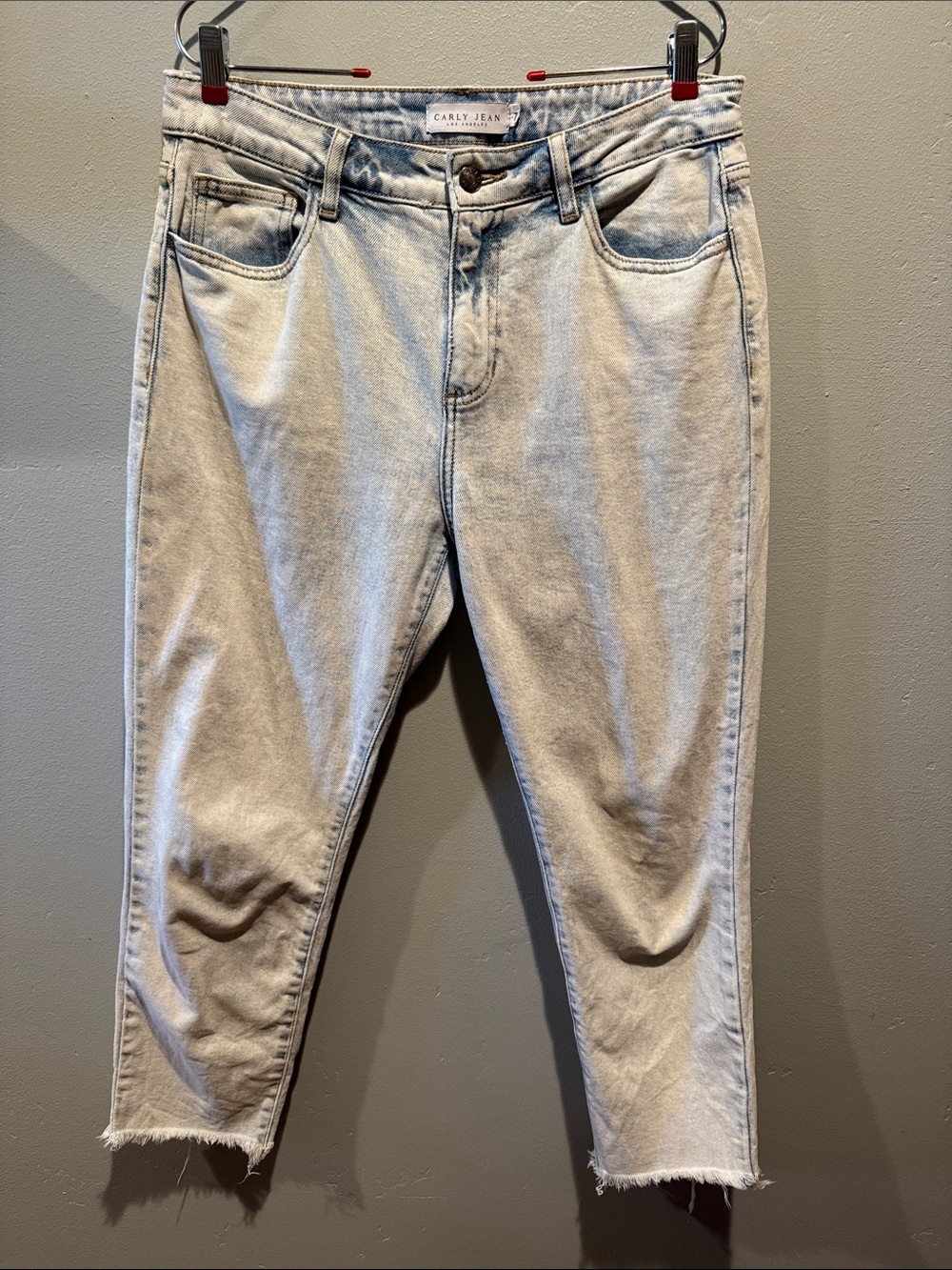 Carly Jean Los Angeles Light Wash Women's Cropped 7/8 Leg Cali Jeans